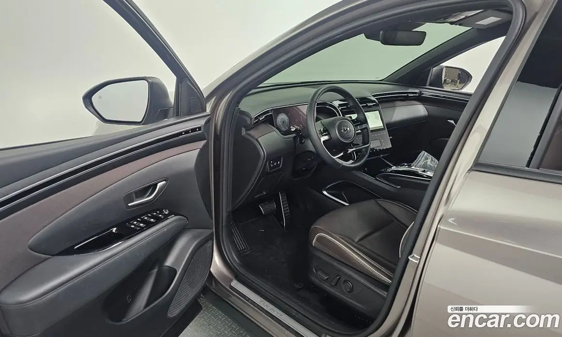 Hyundai Tucson 2023 1.6 автомат (гидро), фото 10