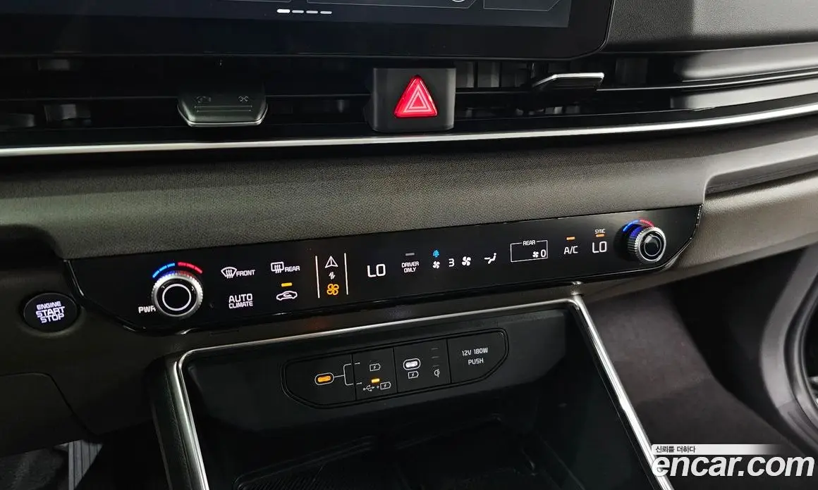 Kia Carnival 2025 1.6 автомат (гидро), фото 17
