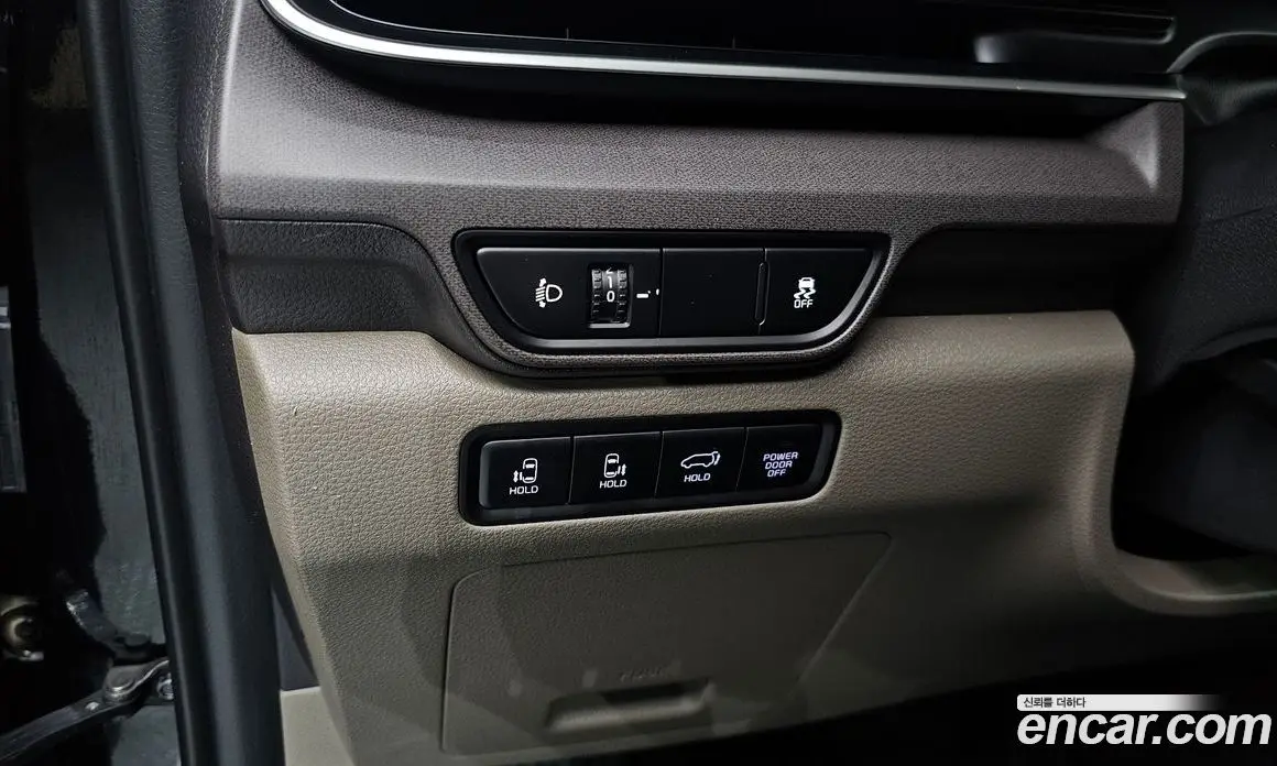 Kia Carnival 2025 1.6 автомат (гидро), фото 19