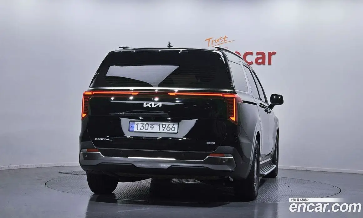 Kia Carnival 2025 1.6 автомат (гидро), фото 4