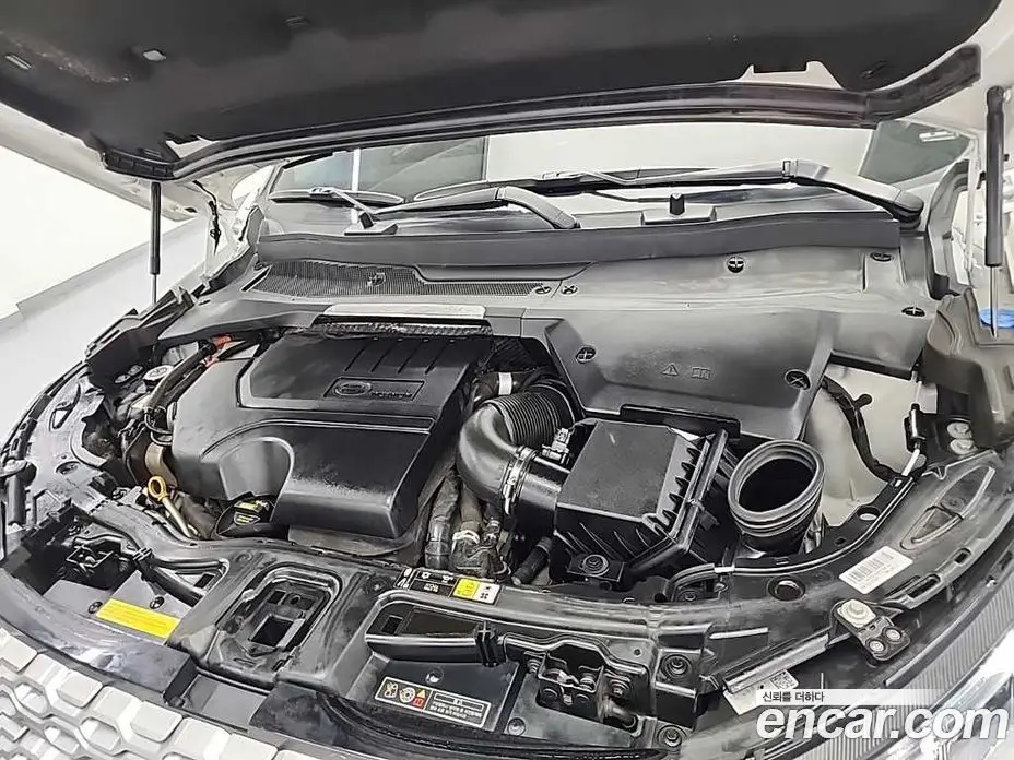 Land Rover Discovery Sport 2021 2.0 автомат (гидро), фото 6