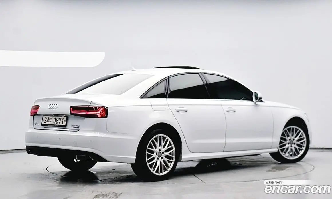 Audi A6 2015 3.0 автомат (гидро), фото 4