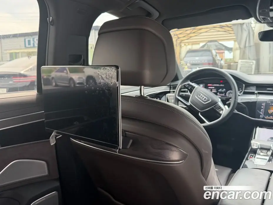 Audi A8 2022 3.0 автомат (гидро), фото 11