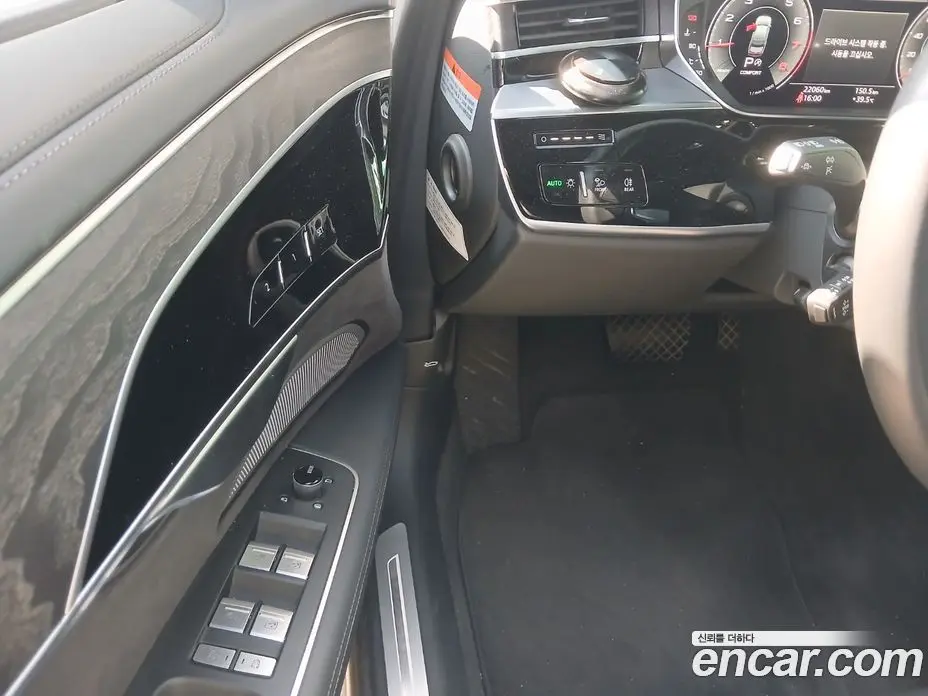 Audi A8 2023 3.0 автомат (гидро), фото 6 Audi A8 2023 3.0 автомат (гидро), фото 6