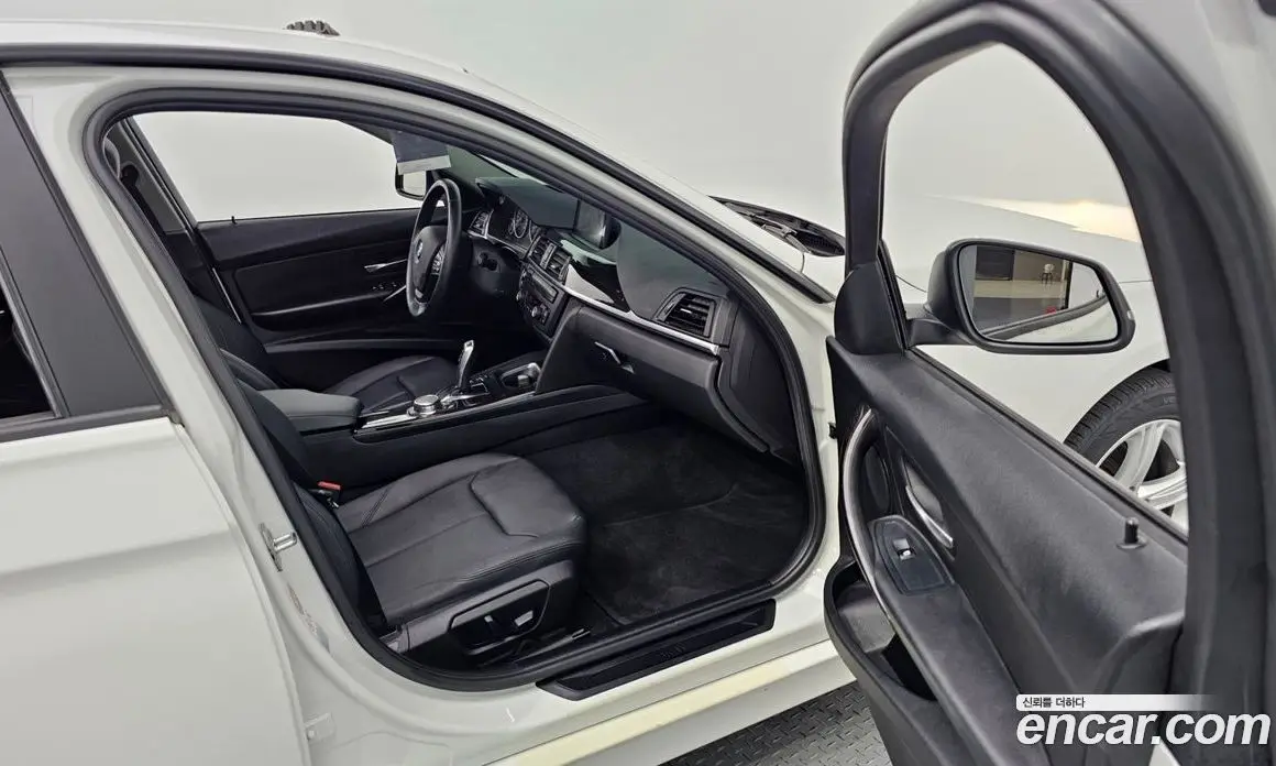 BMW 3 серия 2015 2.0 автомат (гидро), фото 12