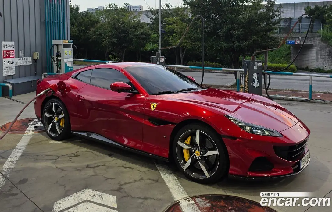 Ferrari Portofino 2023 3.9 автомат (гидро), фото 1 Ferrari Portofino 2023 3.9 автомат (гидро), фото 1