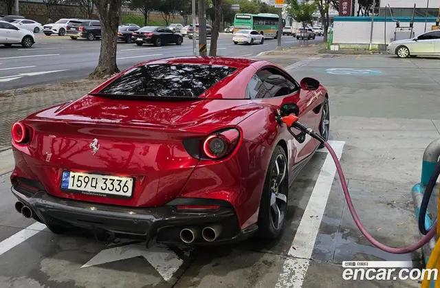 Ferrari Portofino 2023 3.9 автомат (гидро), миниатюра 3 Ferrari Portofino 2023 3.9 автомат (гидро), миниатюра 3