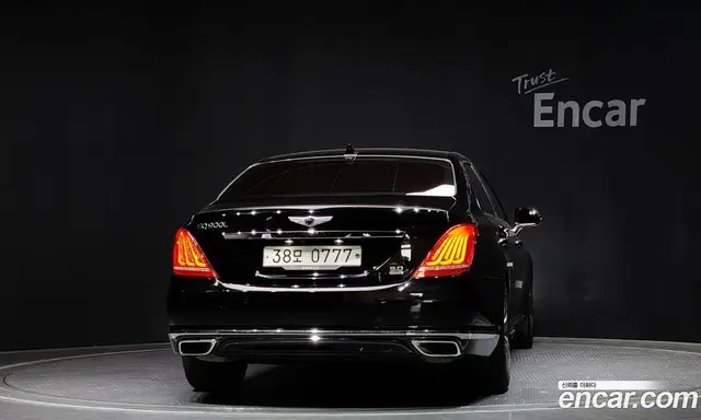 Genesis EQ900 2016 5.0 автомат (гидро), миниатюра 4 Genesis EQ900 2016 5.0 автомат (гидро), миниатюра 4