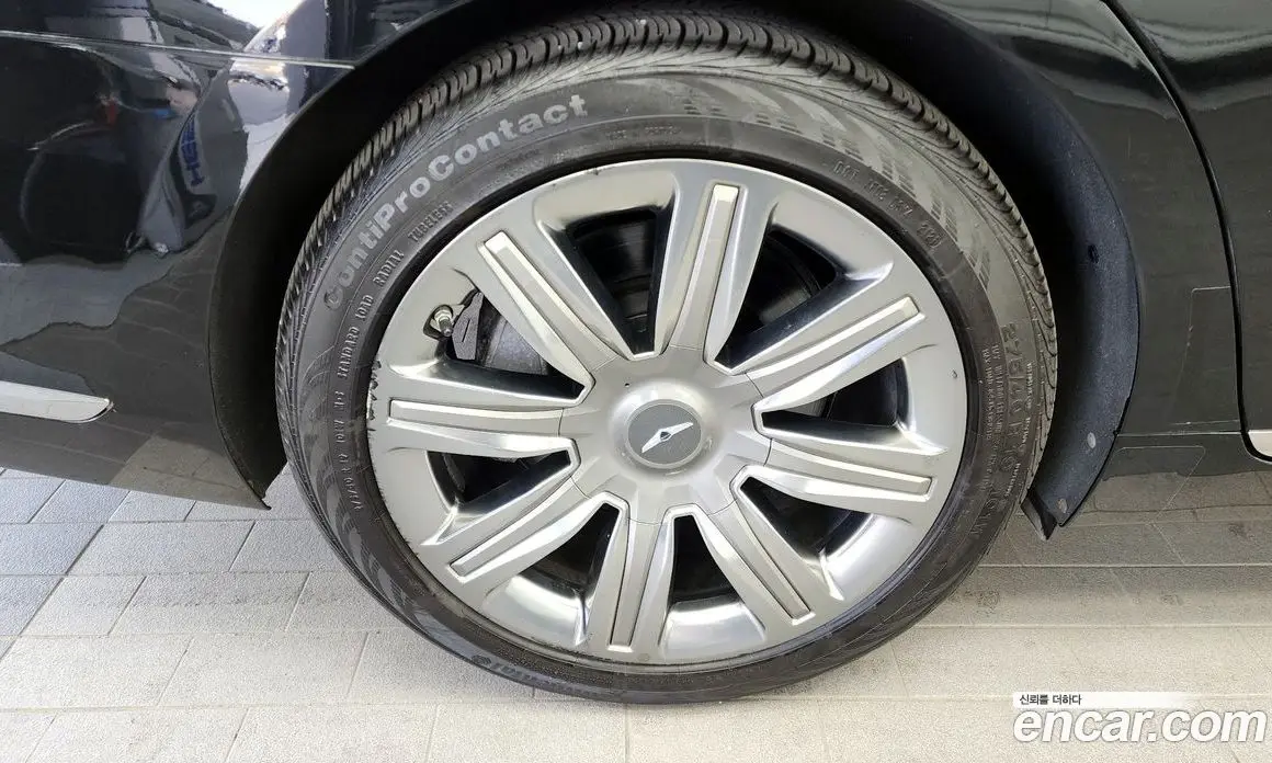 Genesis EQ900 2016 5.0 автомат (гидро), фото 5 Genesis EQ900 2016 5.0 автомат (гидро), фото 5
