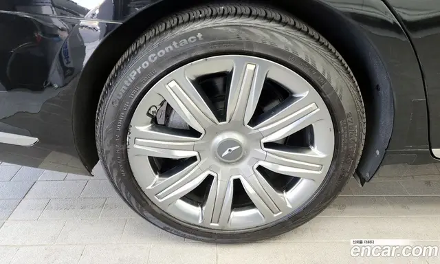 Genesis EQ900 2016 5.0 автомат (гидро), миниатюра 5 Genesis EQ900 2016 5.0 автомат (гидро), миниатюра 5