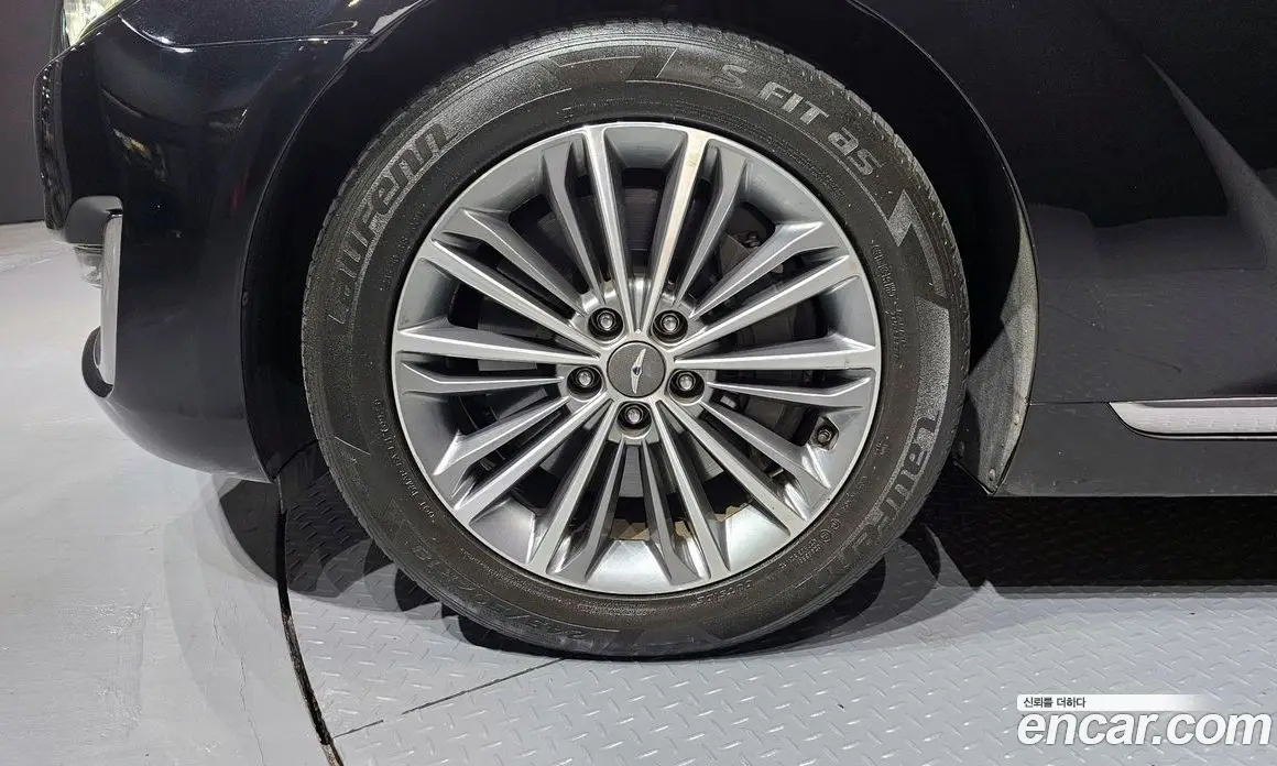 Genesis EQ900 2016 3.8 автомат (гидро), фото 5 Genesis EQ900 2016 3.8 автомат (гидро), фото 5