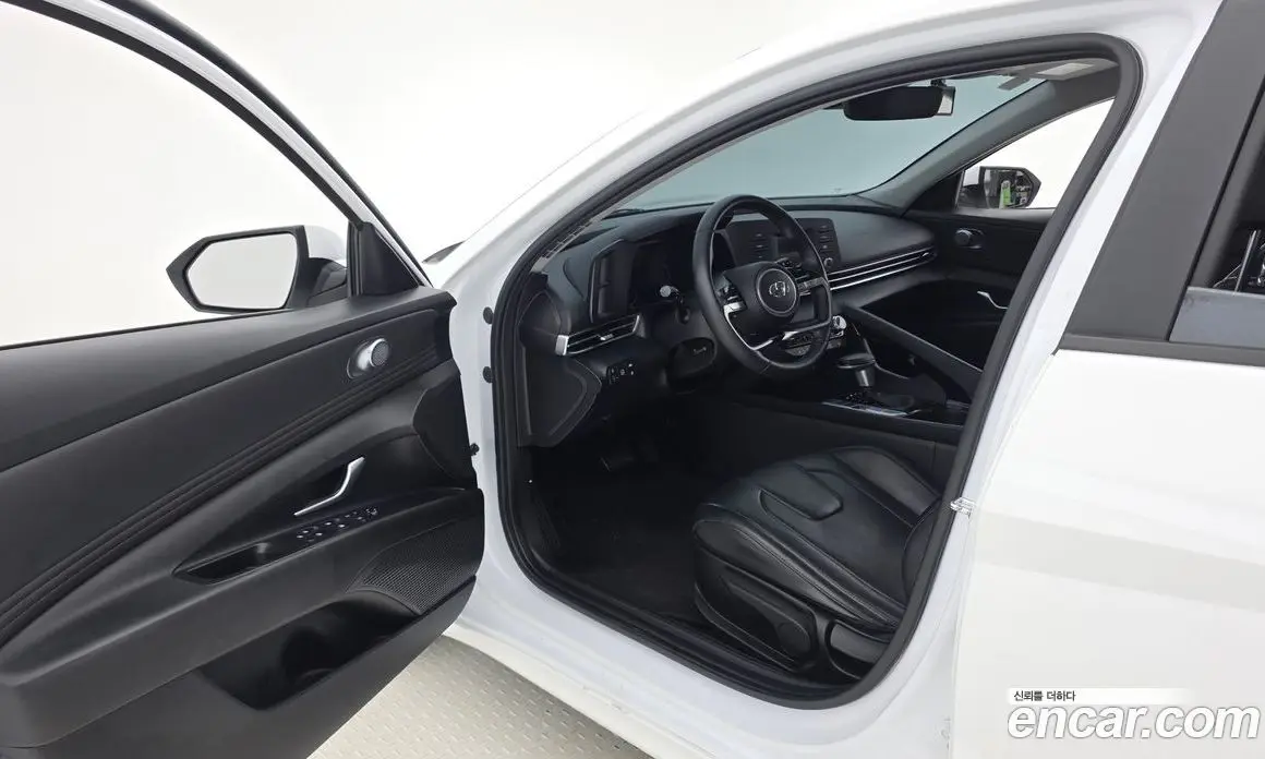 Hyundai Avante 2023 1.6 автомат (гидро), фото 10 Hyundai Avante 2023 1.6 автомат (гидро), фото 10