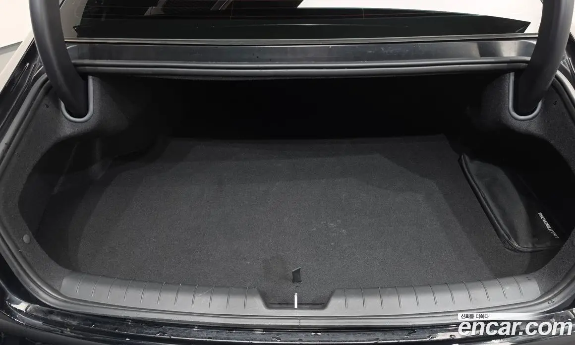 Hyundai Grandeur 2023 3.5 автомат (гидро), фото 20