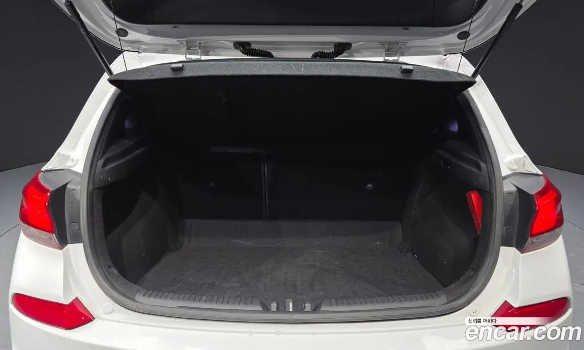 Hyundai i30 2016 1.6 автомат (гидро), фото 20