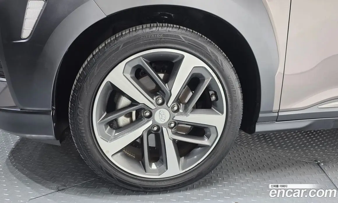Hyundai Kona 2018 1.6 автомат (гидро), фото 5 Hyundai Kona 2018 1.6 автомат (гидро), фото 5