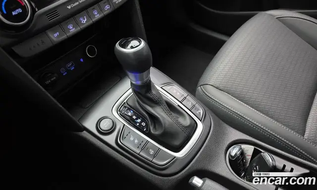 Hyundai Kona 2018 1.6 автомат (гидро), миниатюра 9 Hyundai Kona 2018 1.6 автомат (гидро), миниатюра 9