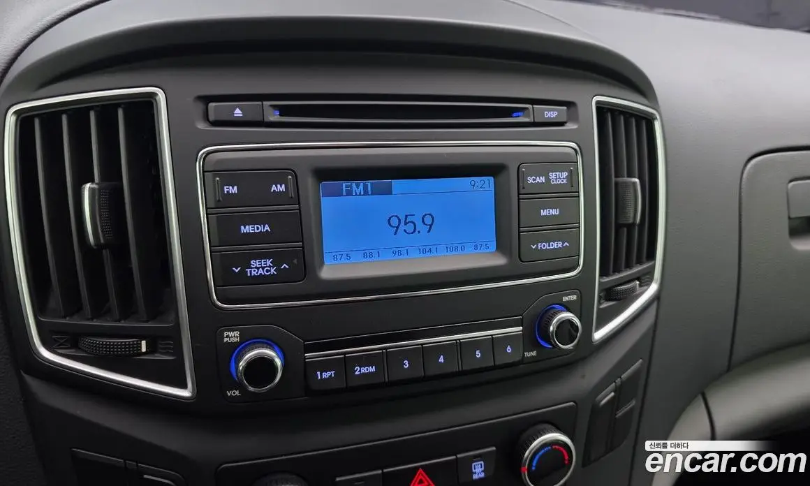 Hyundai Starex 2019 2.5 автомат (гидро), фото 13