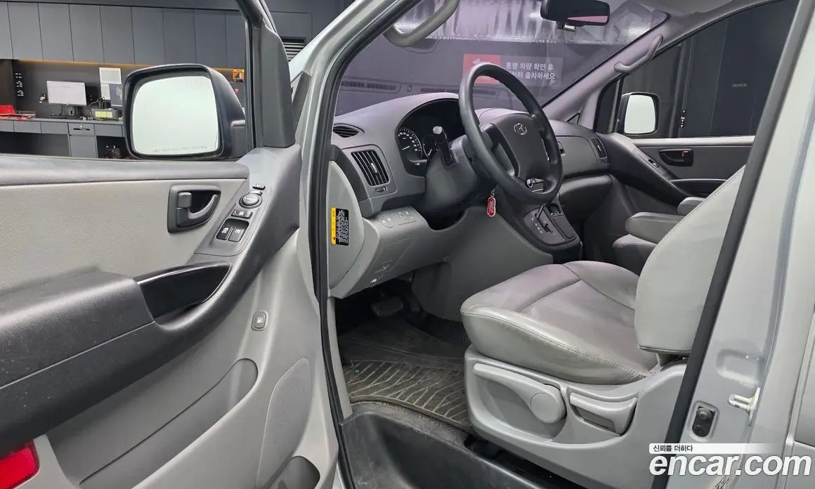 Hyundai Starex 2019 2.5 автомат (гидро), фото 10