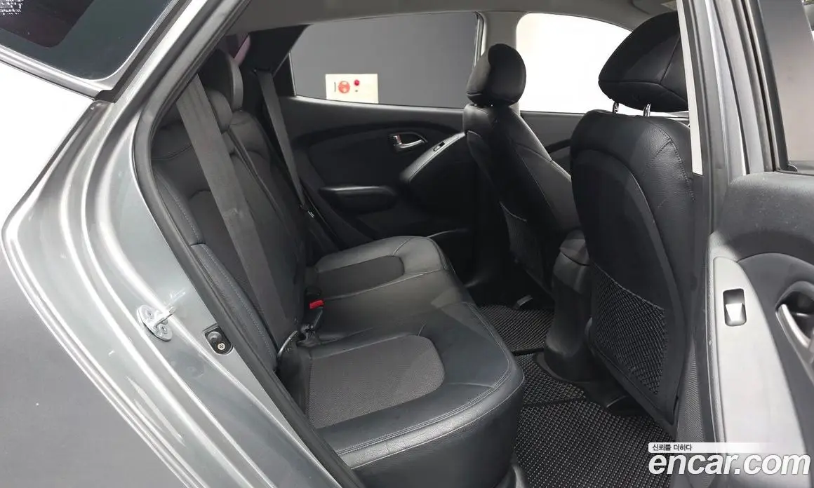 Hyundai Tucson 2009 2.0 автомат (гидро), фото 12