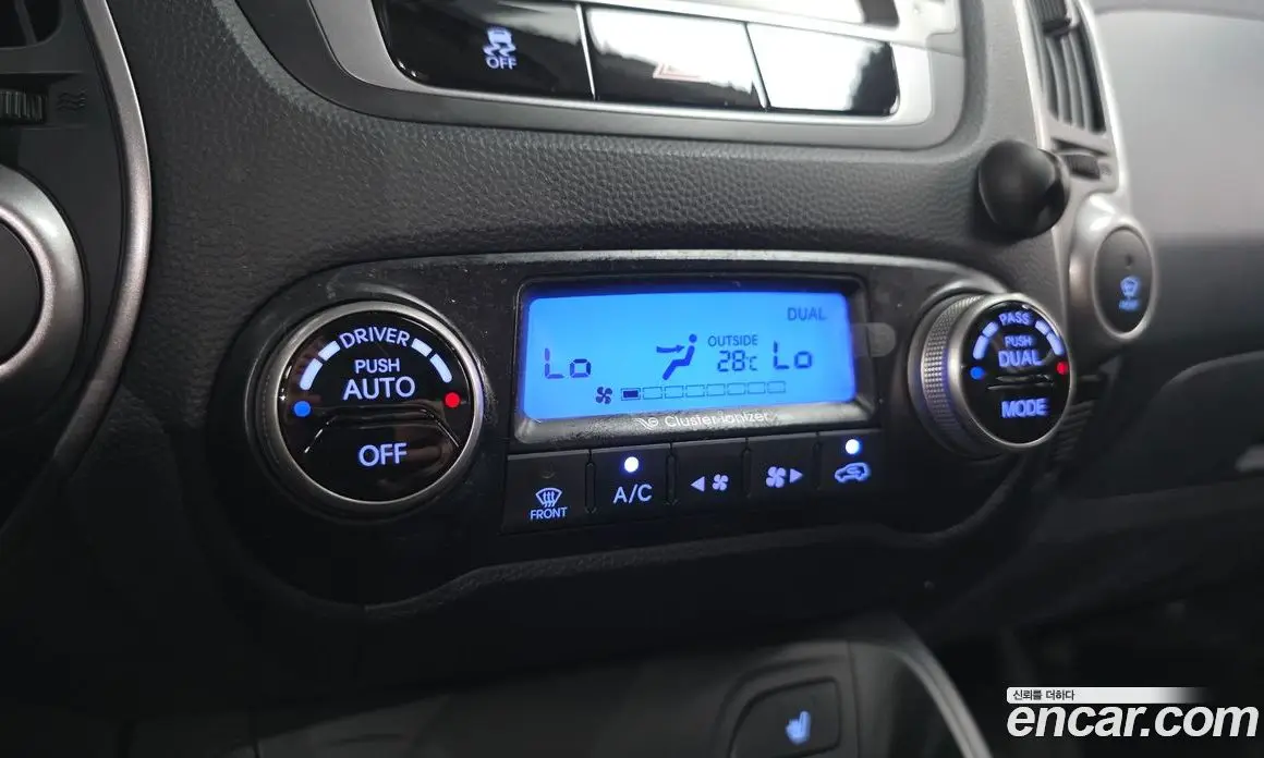 Hyundai Tucson 2009 2.0 автомат (гидро), фото 17