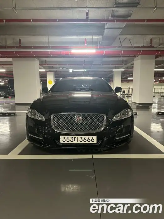 Jaguar XJ 2015 3.0 автомат (гидро), фото 1 Jaguar XJ 2015 3.0 автомат (гидро), фото 1