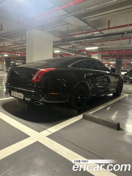 Jaguar XJ 2015 3.0 автомат (гидро), фото 9 Jaguar XJ 2015 3.0 автомат (гидро), фото 9