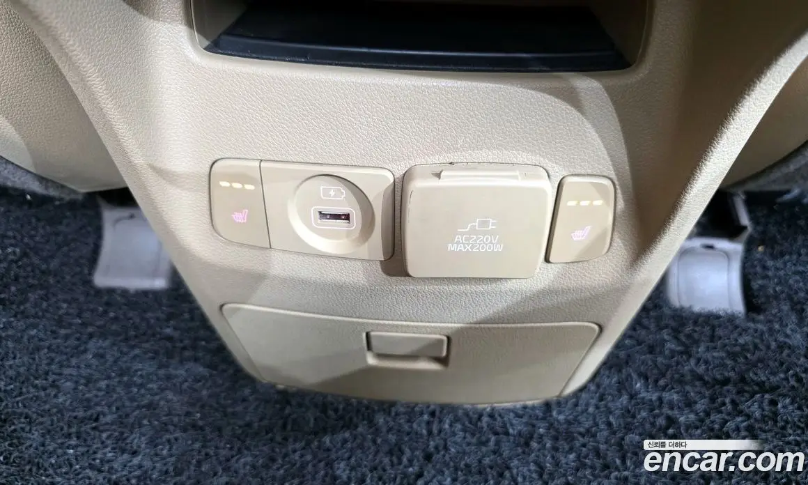 Kia Carnival 2017 2.2 автомат (гидро), фото 18
