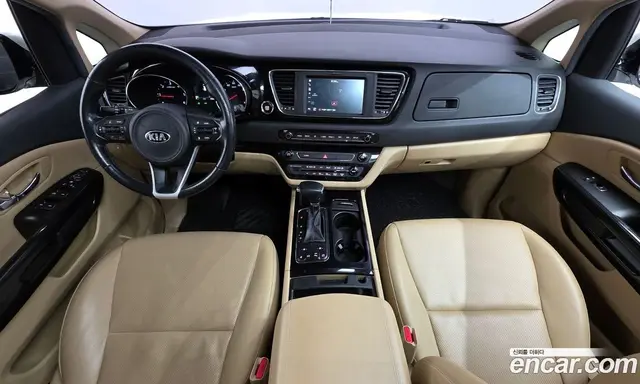 Kia Carnival 2017 2.2 автомат (гидро), миниатюра 7