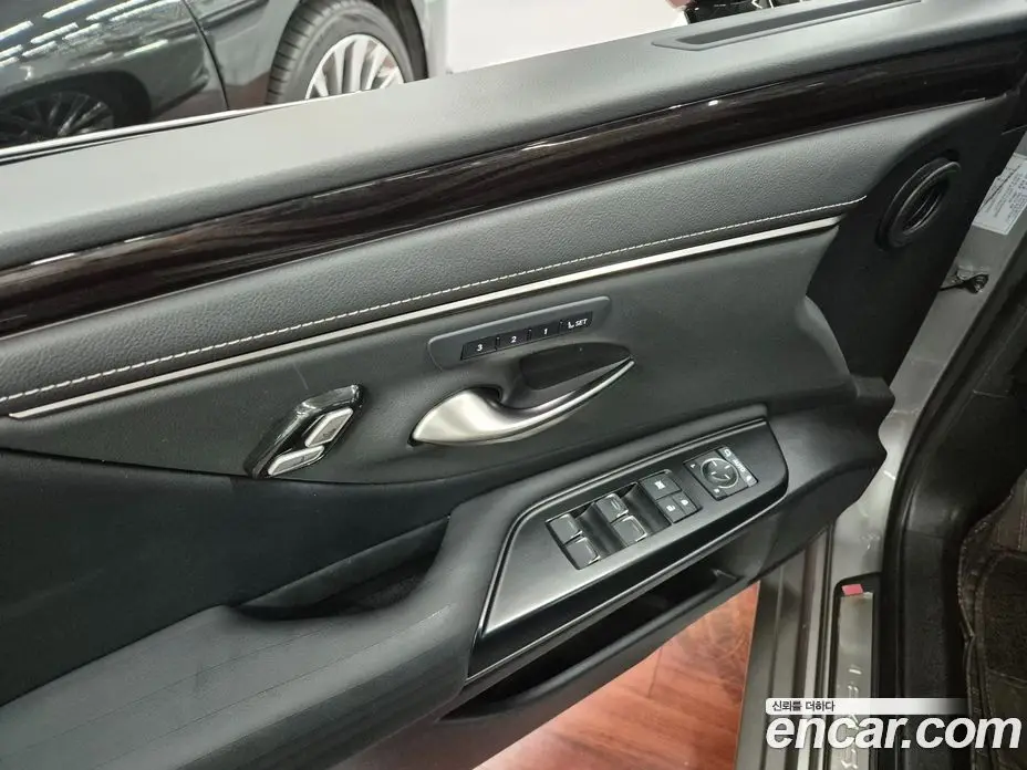Lexus ES 2021 2.5 автомат (вариатор), фото 12
