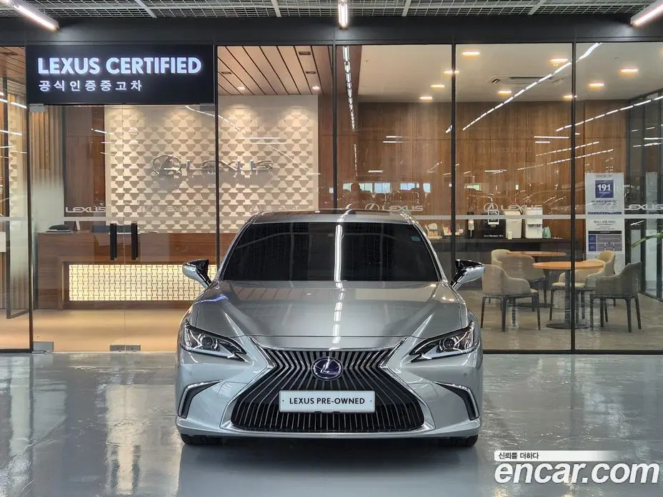 Lexus ES 2021 2.5 автомат (вариатор), фото 3