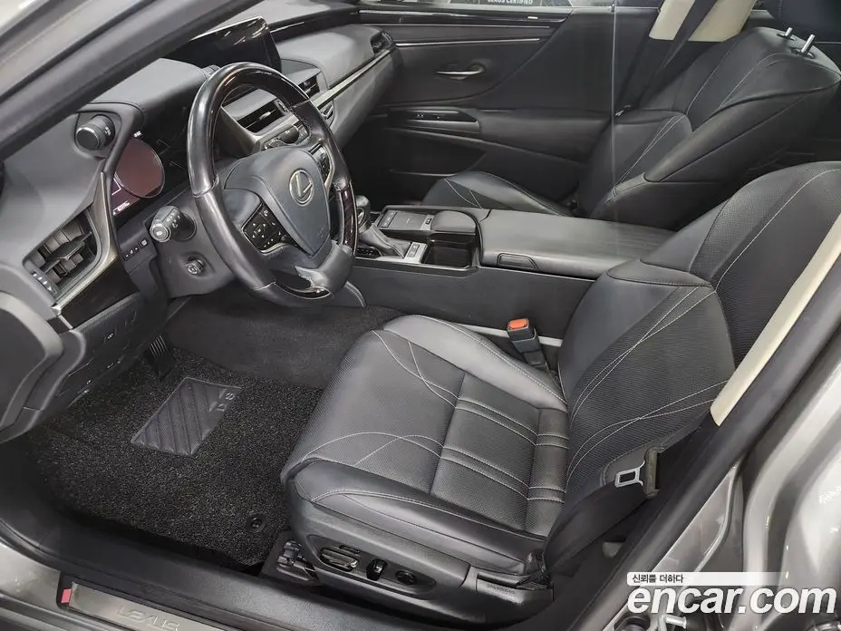Lexus ES 2021 2.5 автомат (вариатор), фото 10