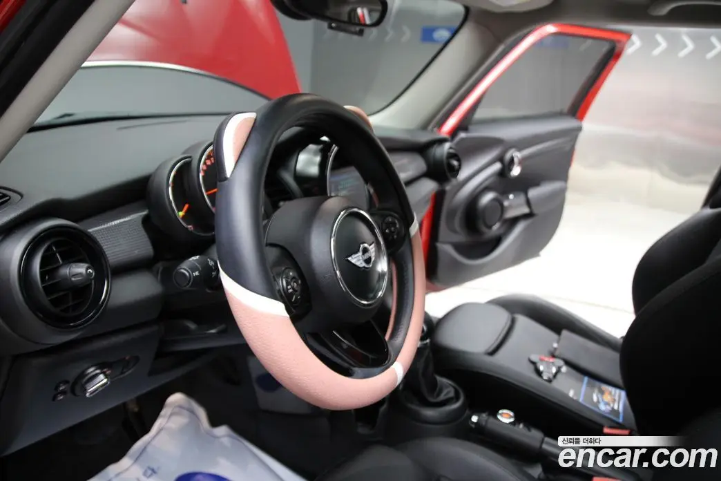 Mini Cooper 2018 1.5 автомат (гидро), фото 11 Mini Cooper 2018 1.5 автомат (гидро), фото 11