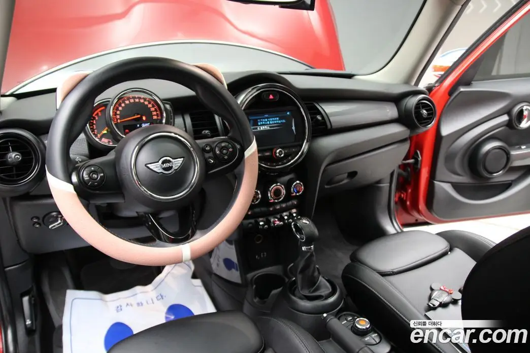 Mini Cooper 2018 1.5 автомат (гидро), фото 12 Mini Cooper 2018 1.5 автомат (гидро), фото 12