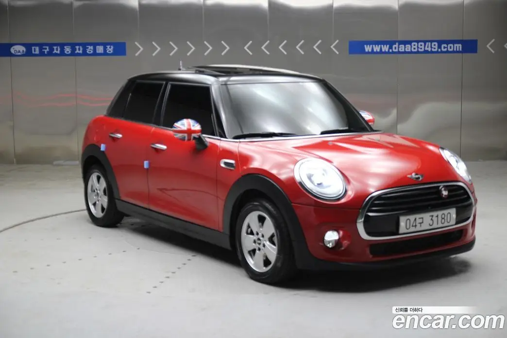 Mini Cooper 2018 1.5 автомат (гидро), фото 3 Mini Cooper 2018 1.5 автомат (гидро), фото 3
