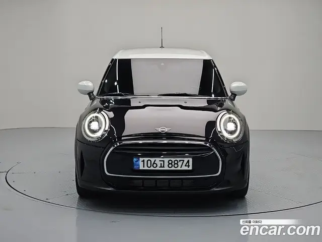Mini Cooper 2023 1.5 автомат (гидро), миниатюра 3