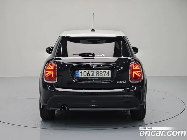 Mini Cooper 2023 1.5 автомат (гидро), миниатюра 4
