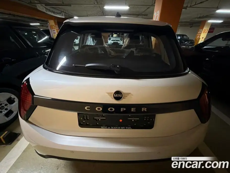 Mini Cooper 2026 2.0 автомат (гидро), фото 2 Mini Cooper 2026 2.0 автомат (гидро), фото 2
