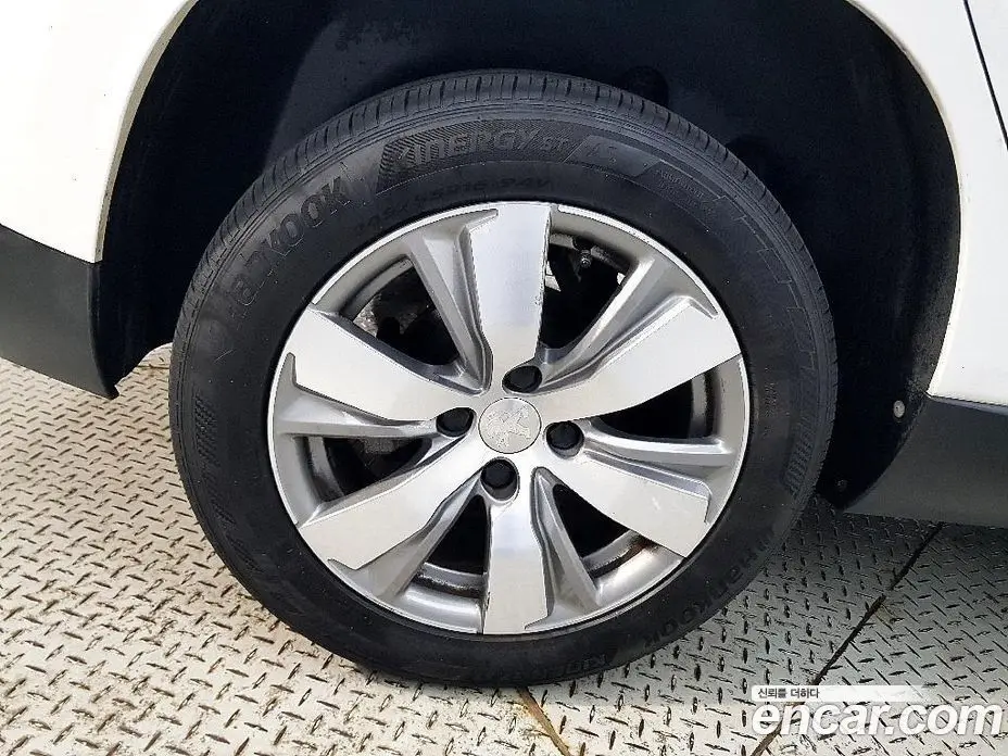 Peugeot 2008 2016 1.6 автомат (гидро), фото 20