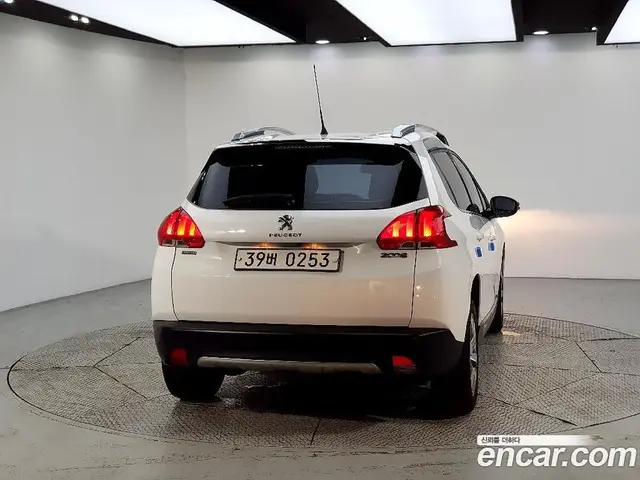 Peugeot 2008 2016 1.6 автомат (гидро), миниатюра 3