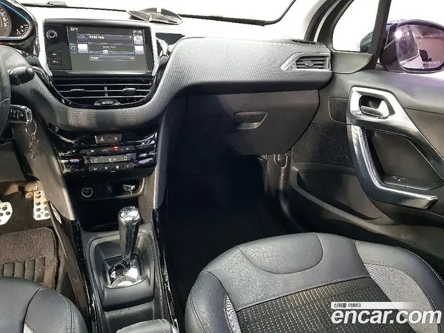 Peugeot 2008 2016 1.6 автомат (гидро), миниатюра 10