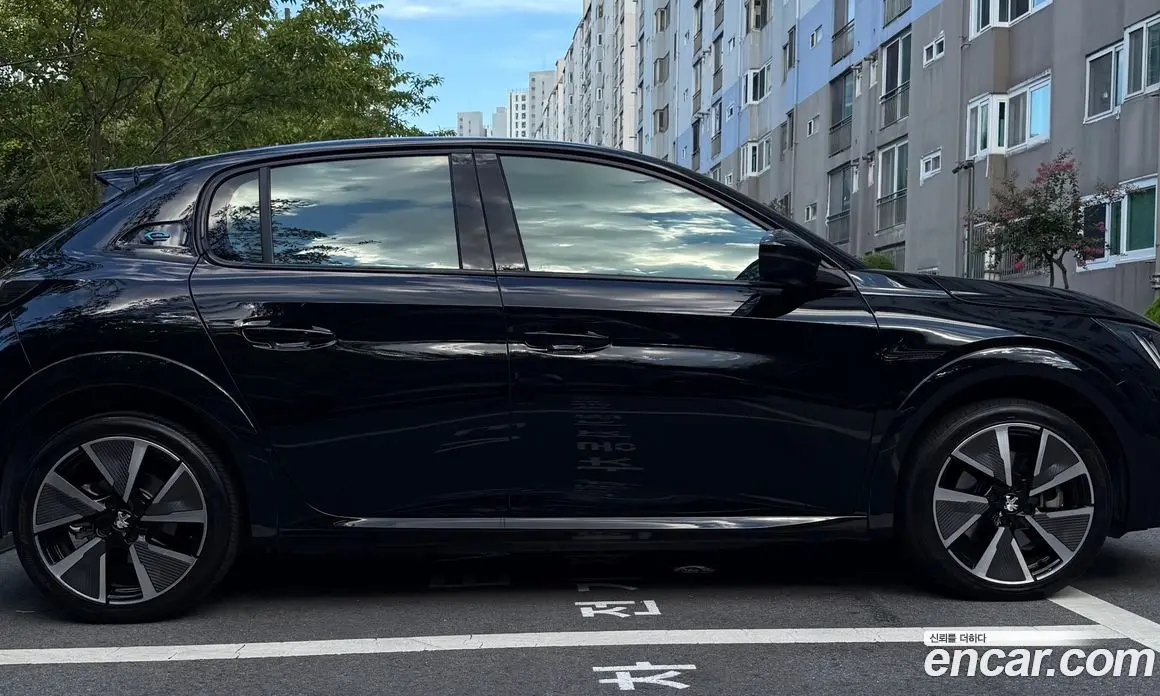 Peugeot 208 2022 автомат (гидро), фото 14 Peugeot 208 2022 автомат (гидро), фото 14
