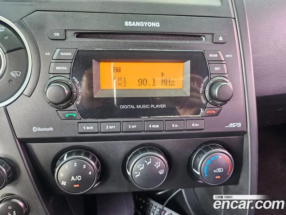 SsangYong Korando 2012 2.0 автомат (гидро), фото 12