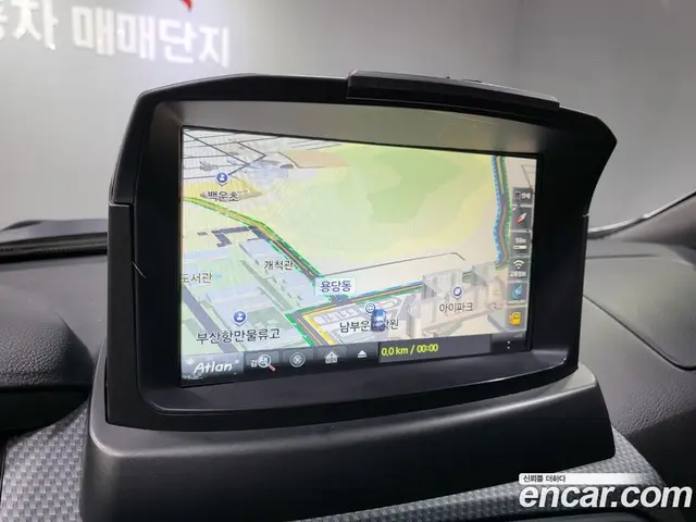 SsangYong Korando 2015 2.0 автомат (гидро), миниатюра 12