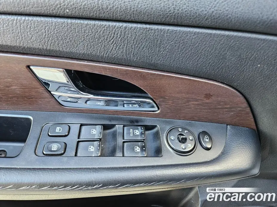 SsangYong Rexton 2014 2.0 автомат (гидро), фото 17 SsangYong Rexton 2014 2.0 автомат (гидро), фото 17