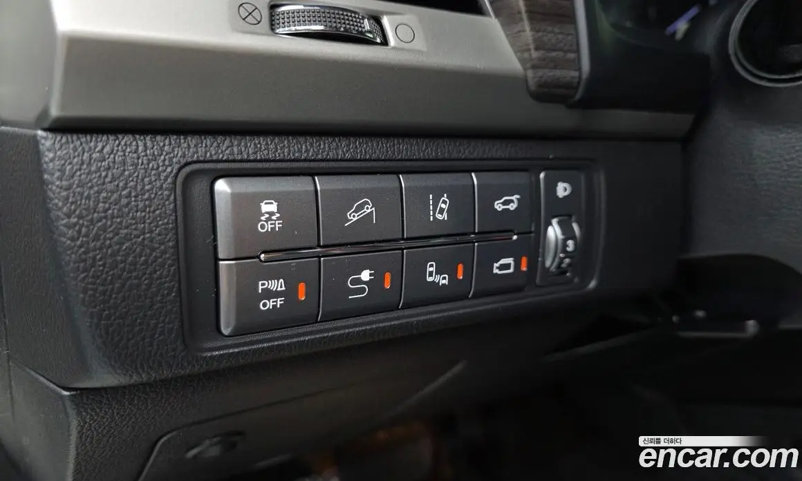 SsangYong Rexton 2017 2.2 автомат (гидро), фото 16 SsangYong Rexton 2017 2.2 автомат (гидро), фото 16