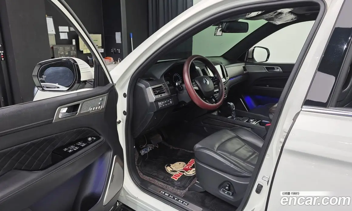 SsangYong Rexton 2017 2.2 автомат (гидро), фото 10 SsangYong Rexton 2017 2.2 автомат (гидро), фото 10