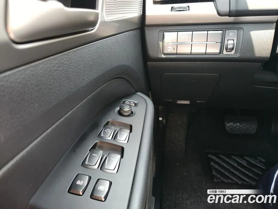 SsangYong Rexton 2018 2.2 автомат (гидро), фото 15
