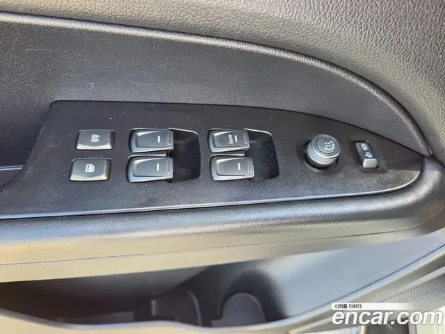 SsangYong Rexton 2019 2.2 автомат (гидро), миниатюра 9