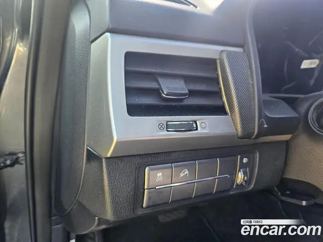 SsangYong Rexton 2019 2.2 автомат (гидро), миниатюра 10 SsangYong Rexton 2019 2.2 автомат (гидро), миниатюра 10