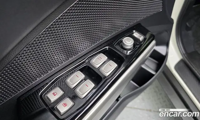 SsangYong TIBOLI 2015 1.6 автомат (гидро), миниатюра 12